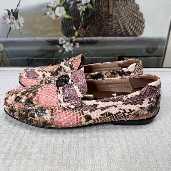 Stacy Adams Mens size 9.5M Pink Snake Print Loafers Metal Accent Leather Lining - Picture 1 of 7